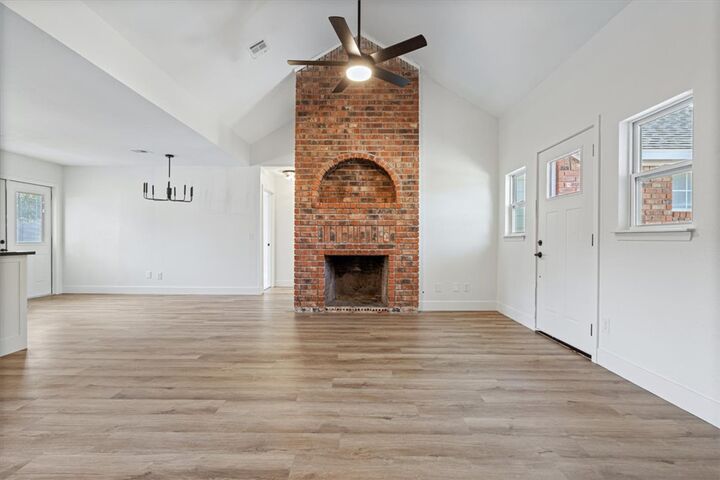 Property Photo: 423 N 37th Place AR 72756