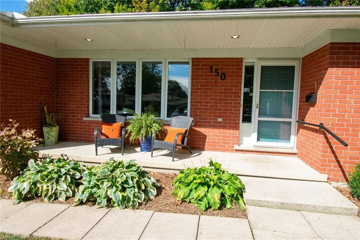 Property Photo:  150 Brookfield Boulevard  ON N1A 2Y4 