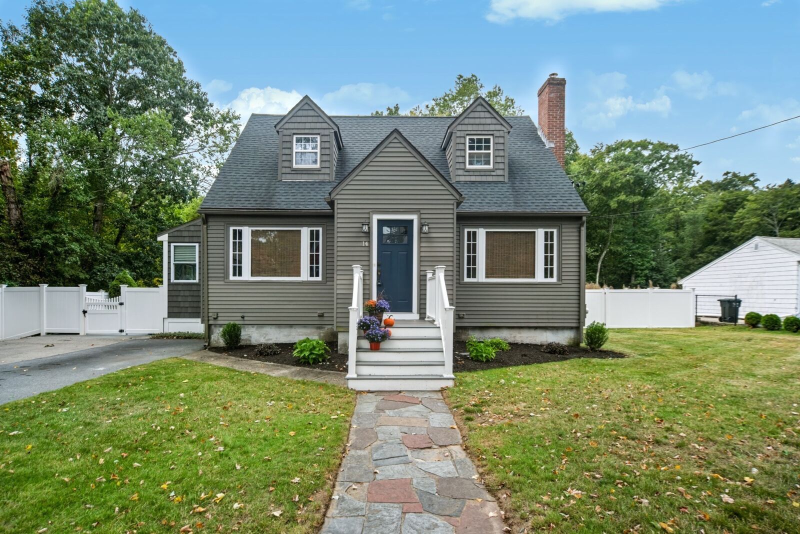 Property Photo:  14 Nelson St  MA 01747 
