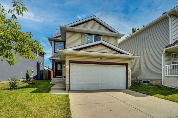 Property Photo:  62 Covewood Manor  AB T3K 5P9 