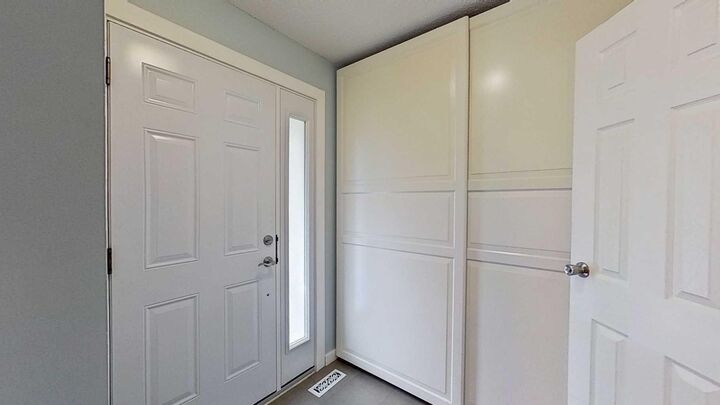 Property Photo:  1055 72 Avenue NW 83  AB T2K 5S4 