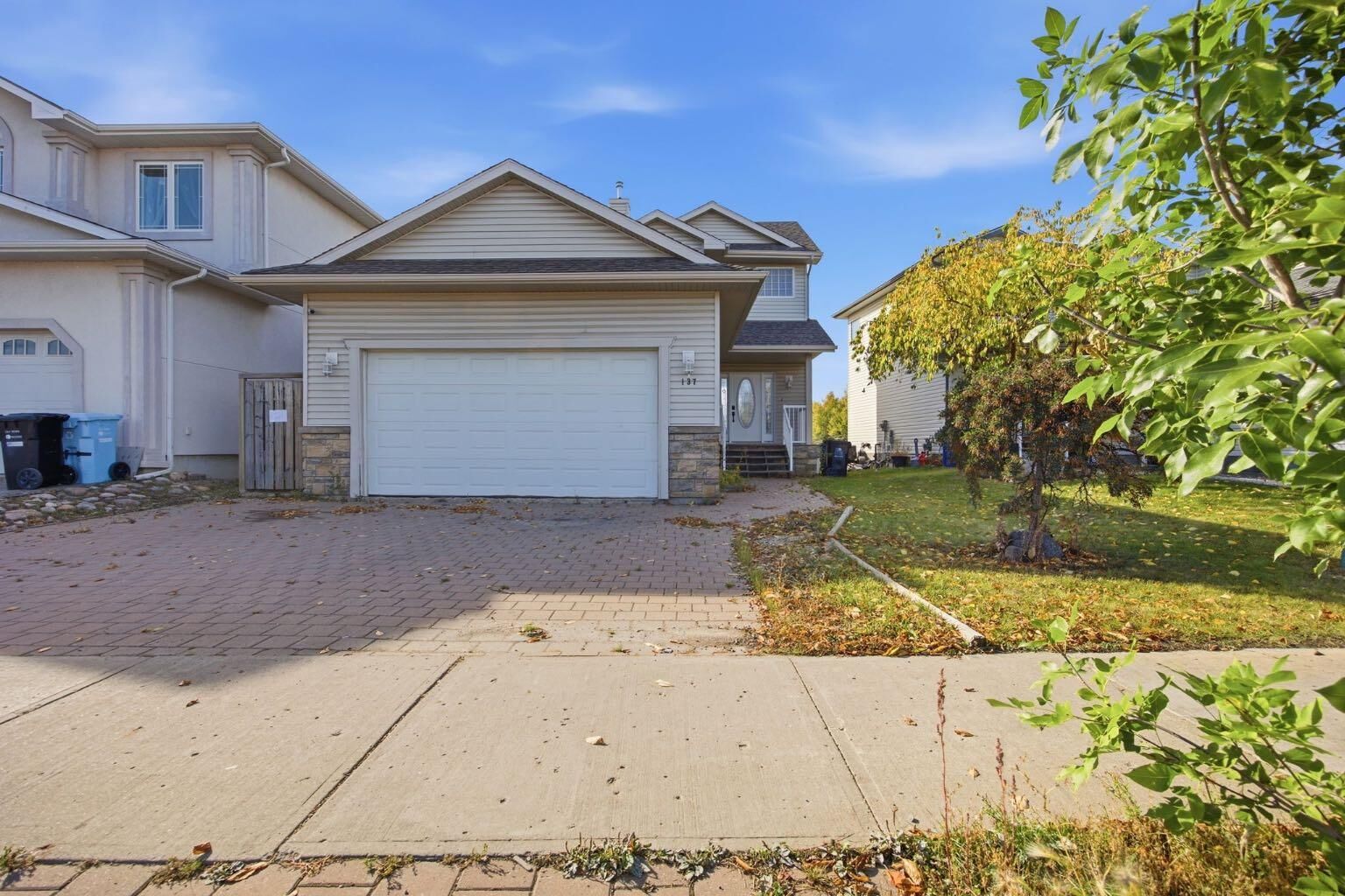 Property Photo:  137 Paulson Street  AB T9K 0B1 
