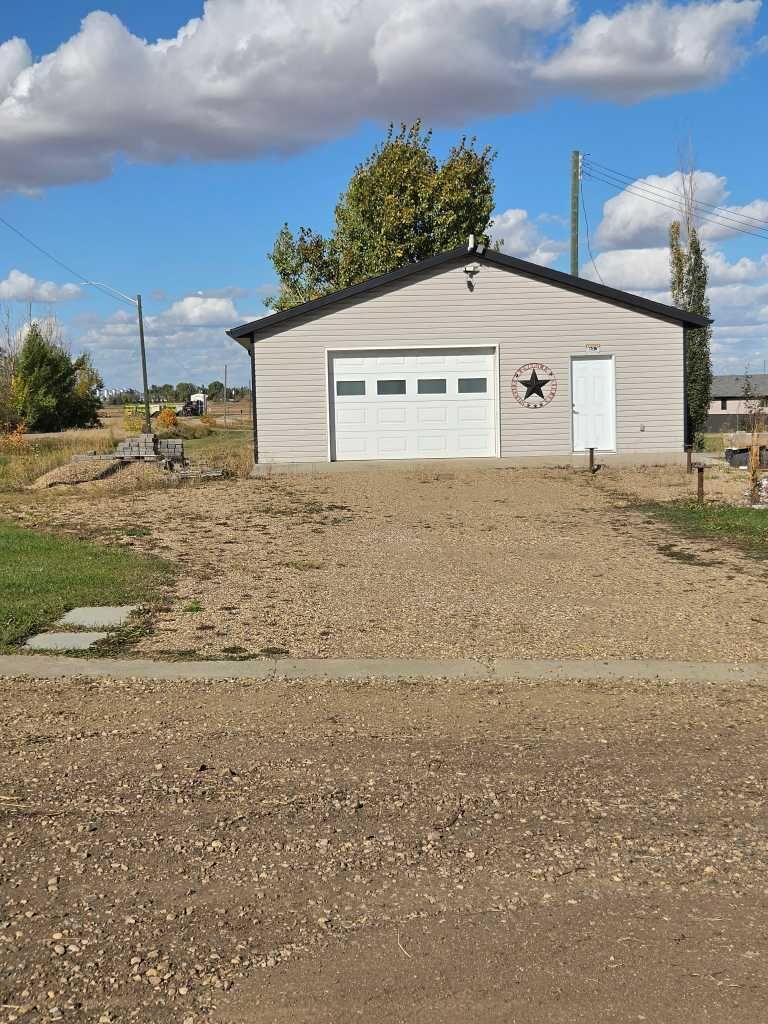 Property Photo:  4 Sifton Crescent  AB T0B 2V0 