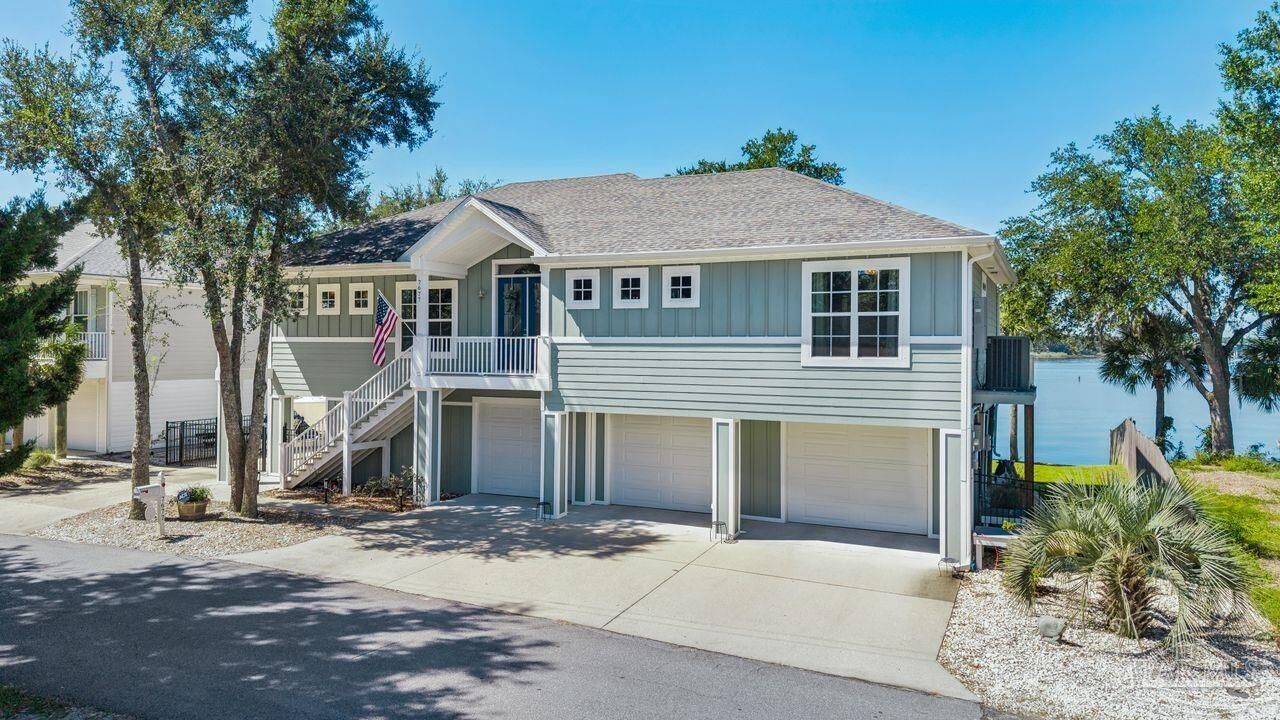 Property Photo:  7677 Petersen Pt Rd  FL 32583 