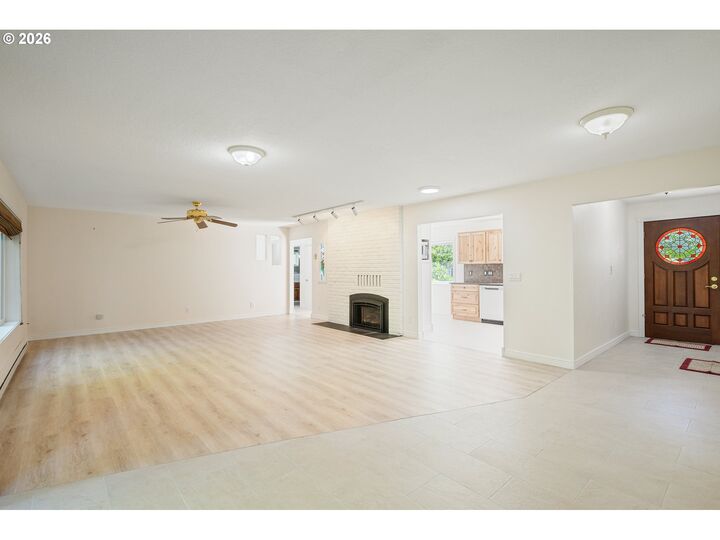 Property Photo: 2949 Laurel Rd WA 98632