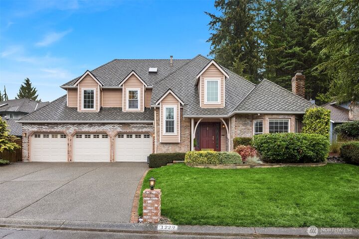 Property Photo: 1229 142nd Place SE WA 98012