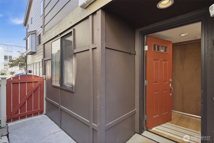Property Photo: 2633 NW 58th Street B WA 98107