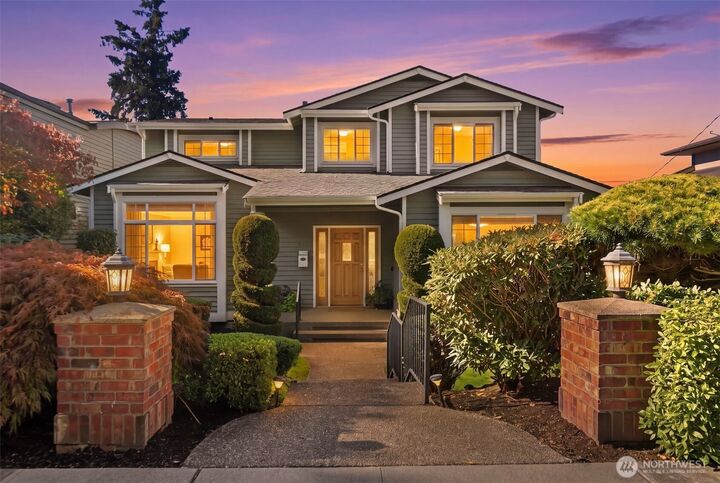 Property Photo: 305 8th Avenue W WA 98033