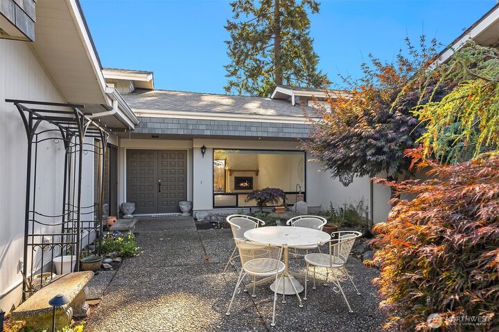 Property Photo:  1821 NW 195th Street 11  WA 98177 