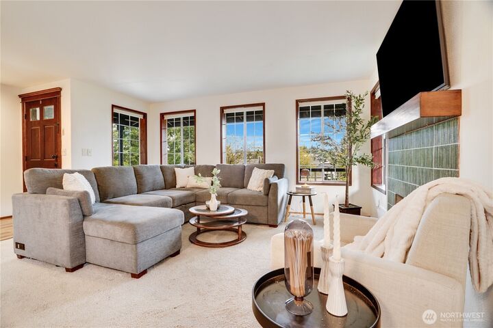 Property Photo:  3612  Nassau Avenue NE  WA 98422 