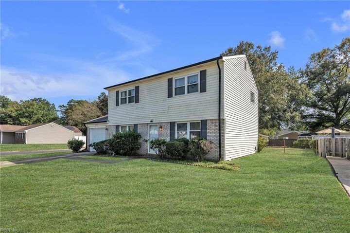 Property Photo: 2913 Guther Pl VA 23453