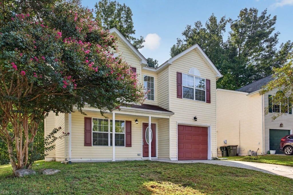 Property Photo:  121 Sheppard Dr  VA 23185 