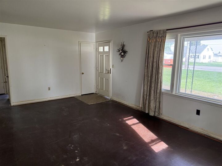 Property Photo:  123 SW G Street  IN 47374 