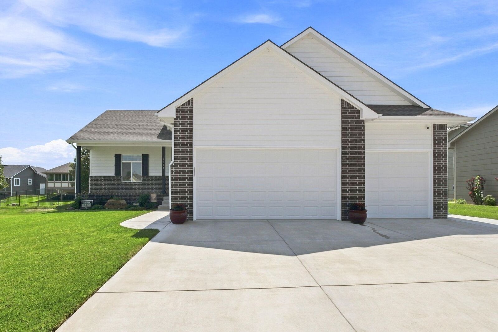 Property Photo: 8203 W Lang St KS 67205