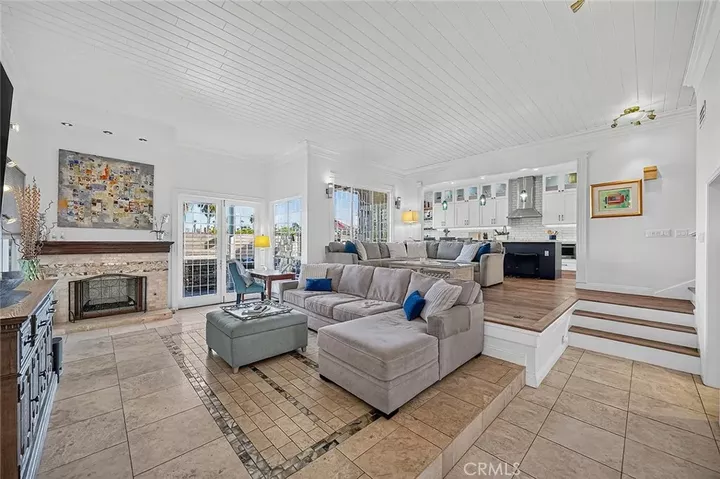 Property Photo:  6257 Majorca  CA 90803 