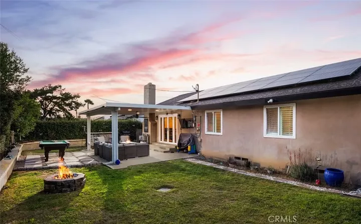 Property Photo:  840 E Glendora Avenue  CA 92865 