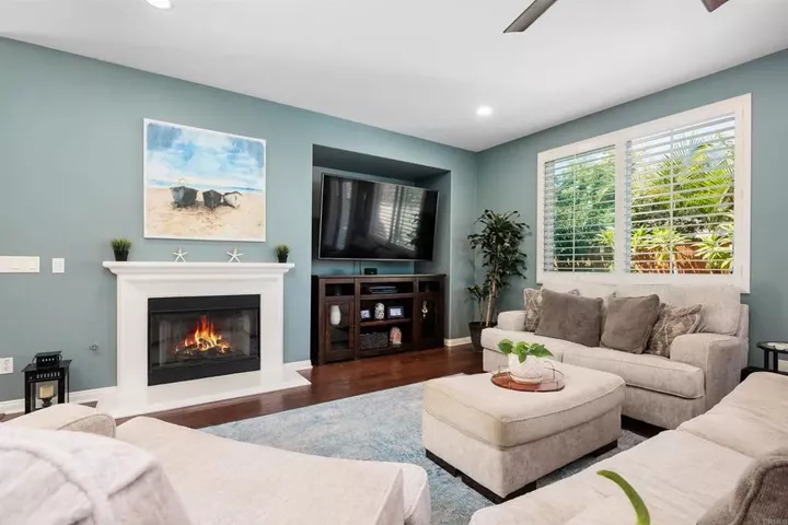 Property Photo: 1003 Vista Pointe Boulevard CA 92057
