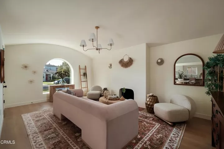 Property Photo:  3044 Hillcrest Drive  CA 90016 