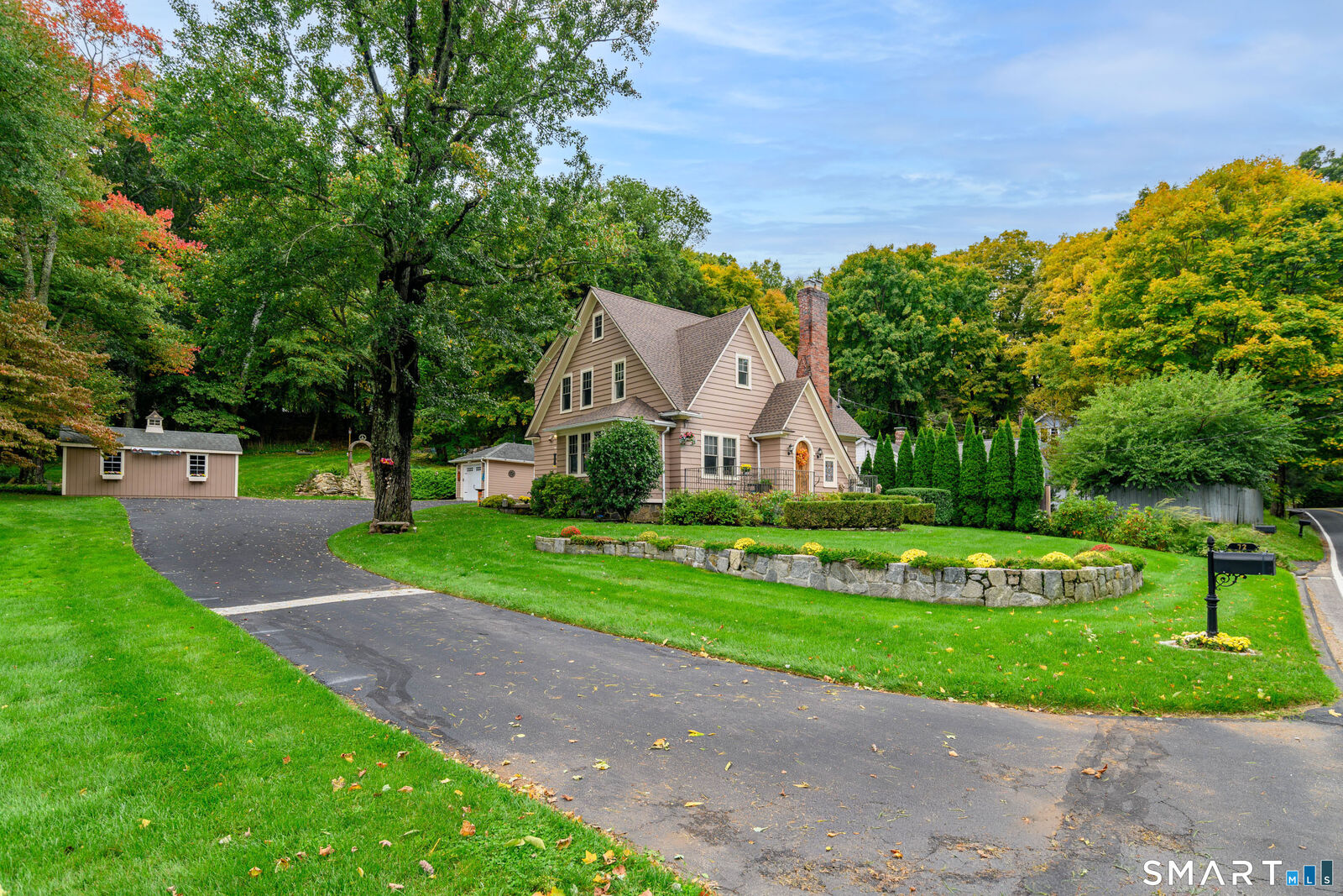 Property Photo: 72 Dodgingtown Road CT 06801