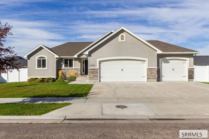Property Photo:  4806 S Mountain Bend Drive  ID 83406 