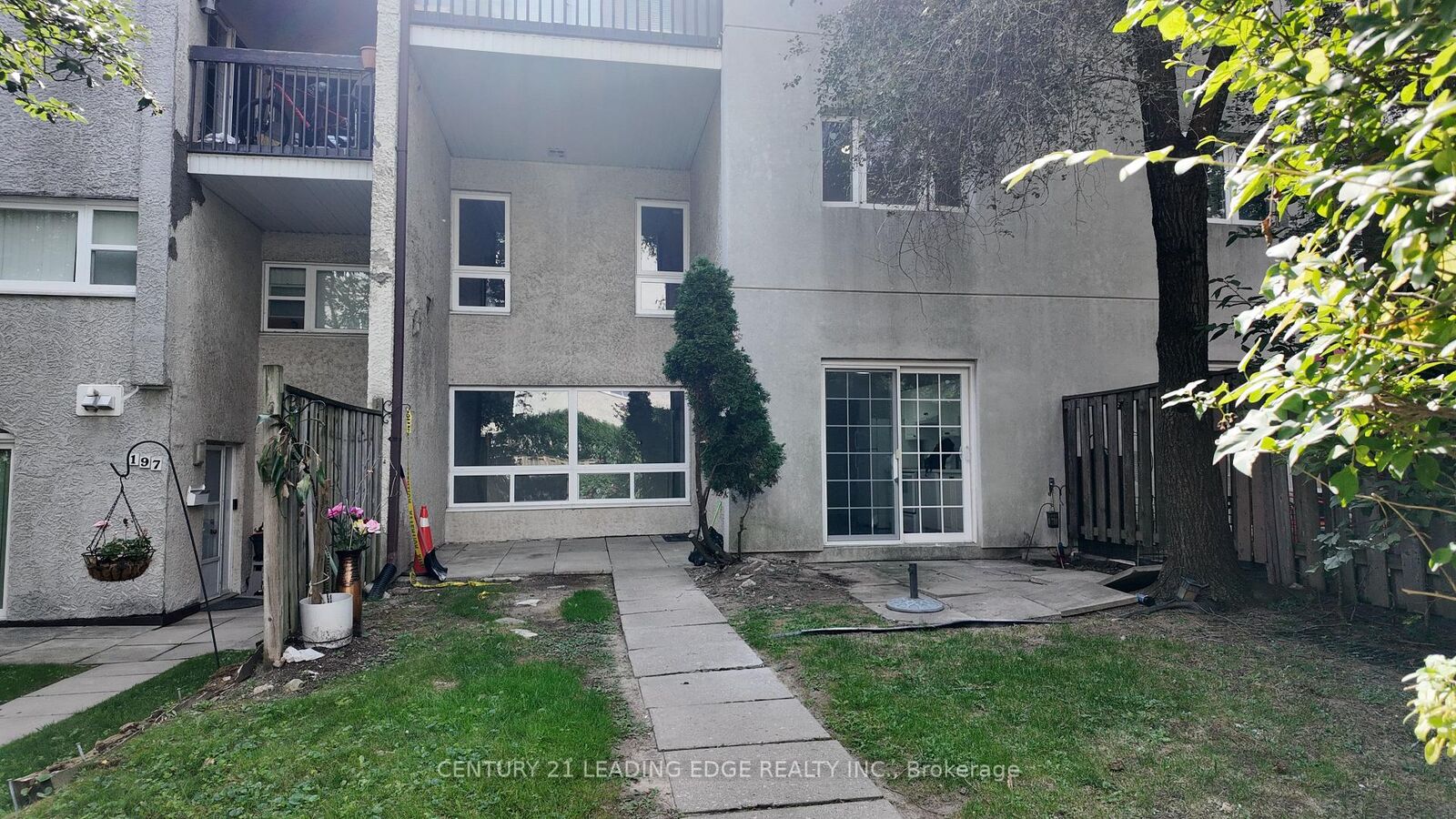 Property Photo: 1055 Dundas Street E 199 ON L4Y 3X6
