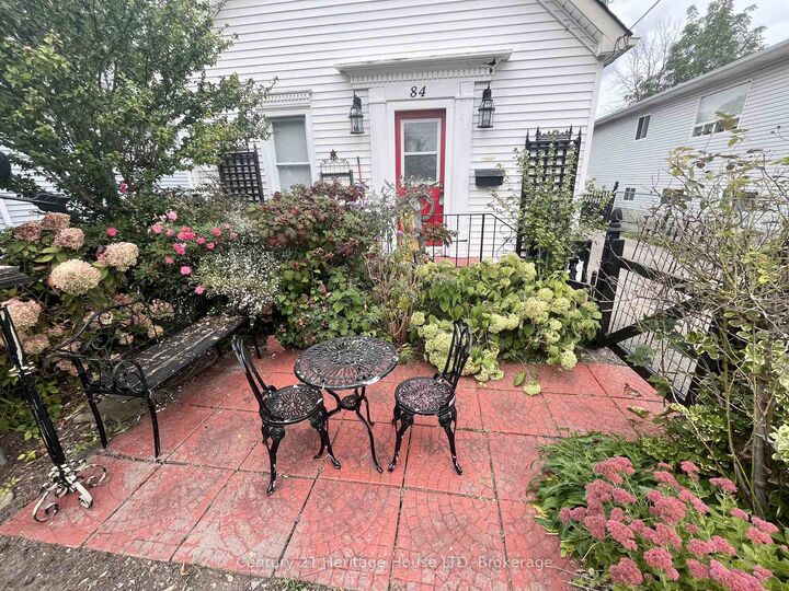 Property Photo: 84 Rykert Street ON L2S 1Z6