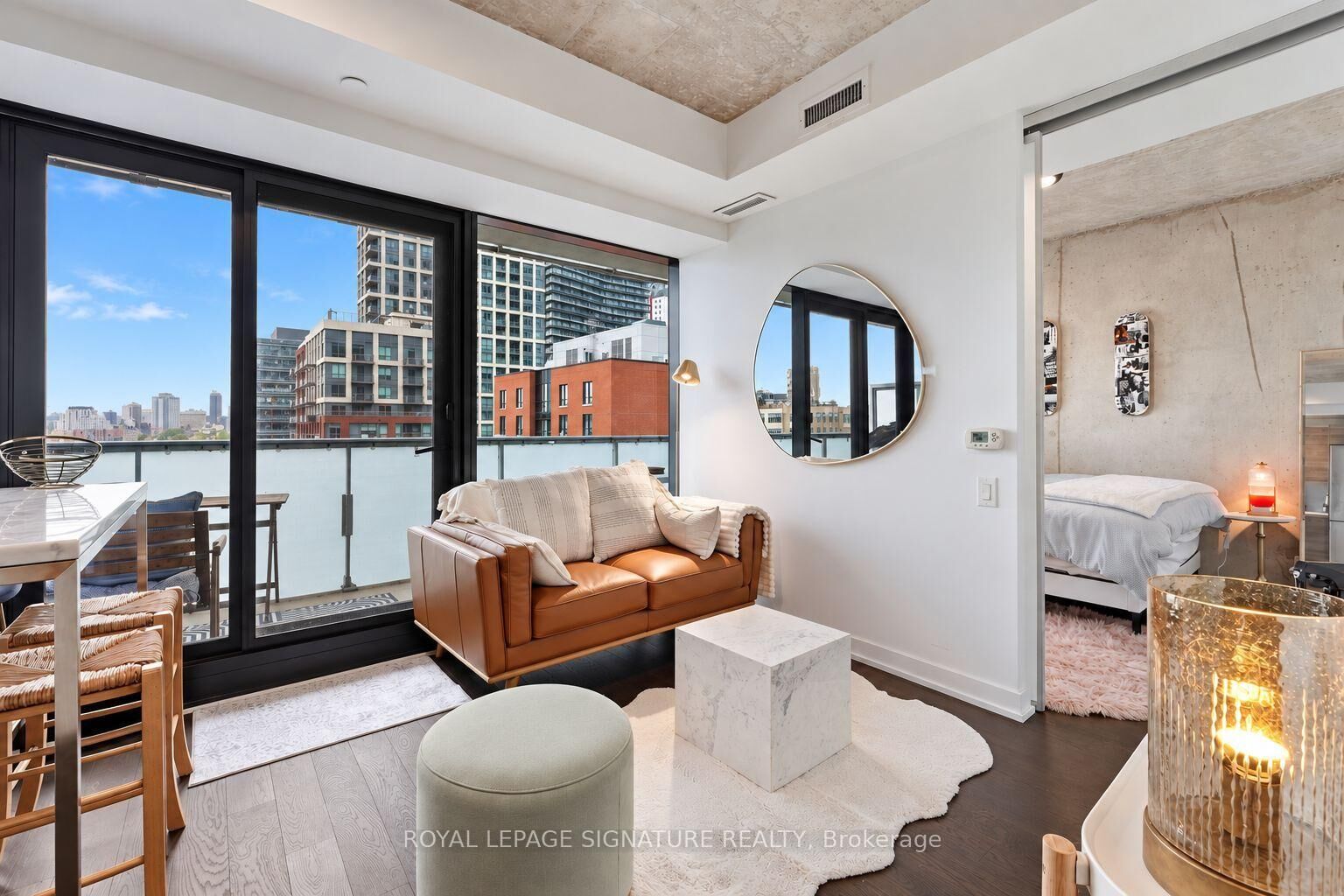 Property Photo:  11 Charlotte Street 1305  ON M5V 0M6 