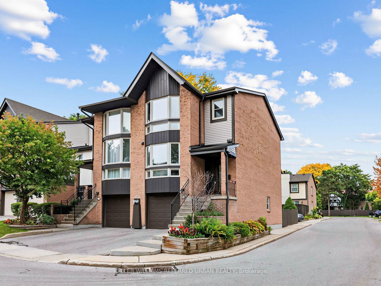 Property Photo:  55 English Ivyway N/A  ON M2H 3M3 