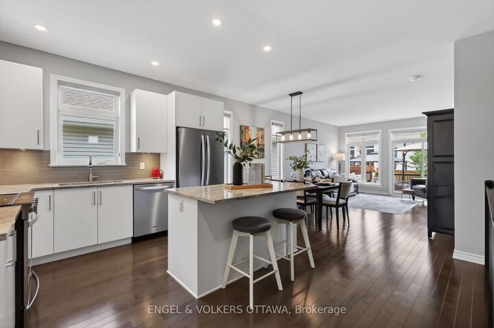 Property Photo:  871 Tewin Circle  ON K4A 1K1 