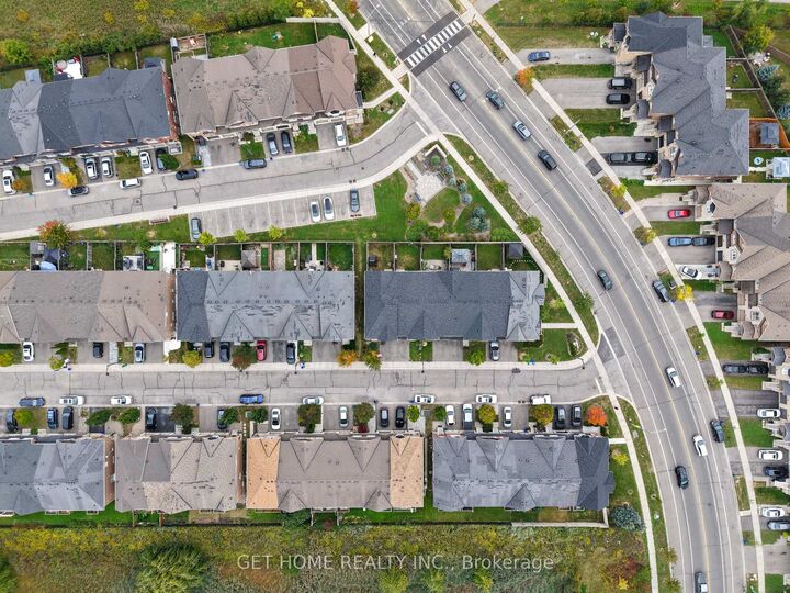 Photo de la propriété: 745 Farmstead Drive 61 ON L9T 8B2