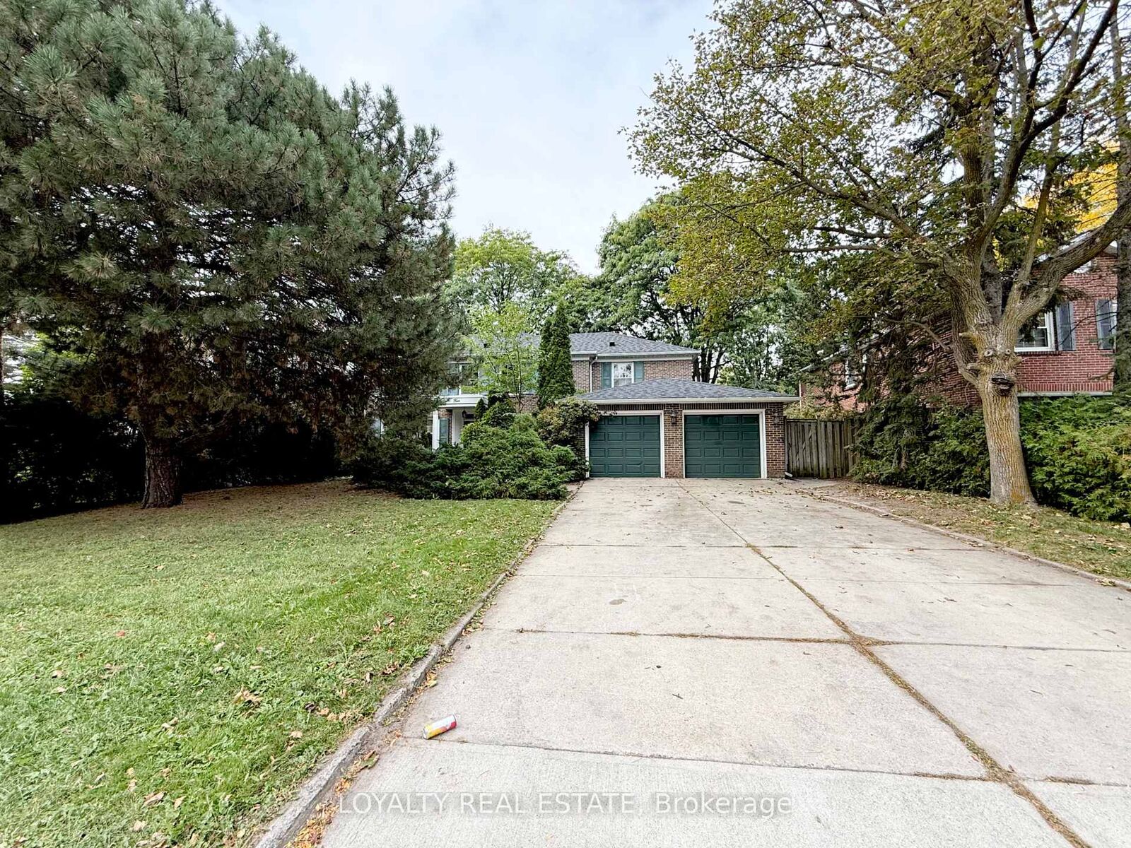 Property Photo:  4 Canadiana Drive  ON L3T 2Y6 