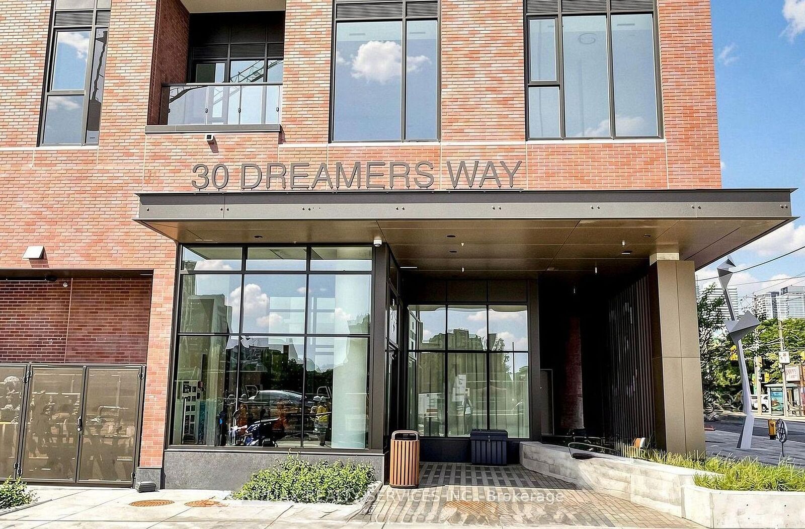 Property Photo:  30 Dreamer Way 713  ON M5A 0Y7 