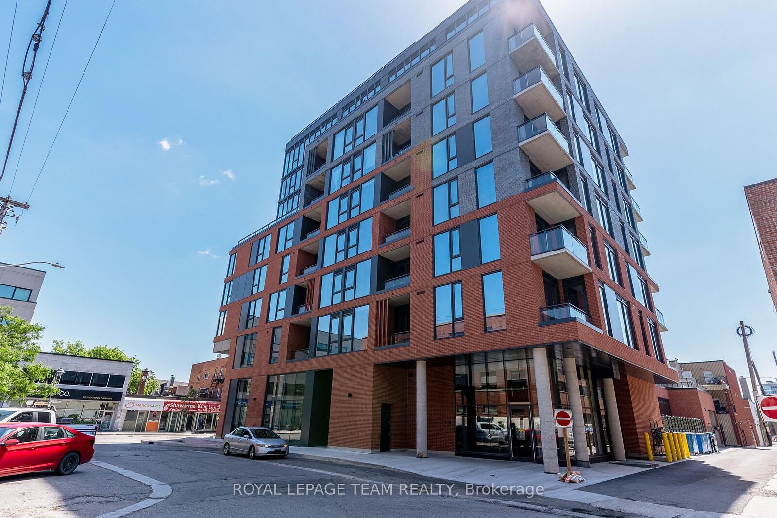 Property Photo: 10 James Street 509 ON K2P 1T2