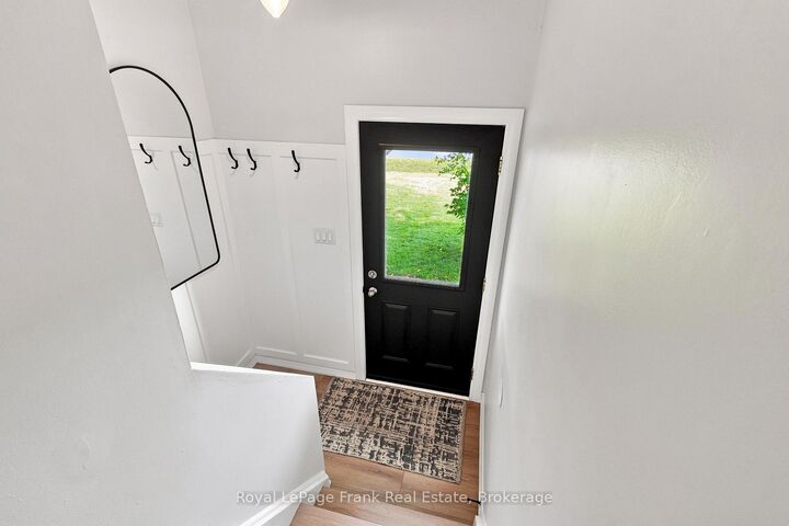 Property Photo:  445 Bay Street  ON L9L 1M7 
