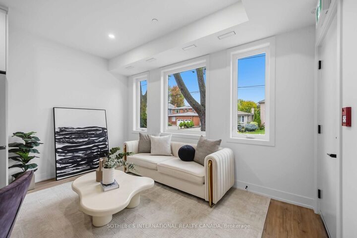 Property Photo:  207 Connaught Avenue 1  ON M2M 1H6 