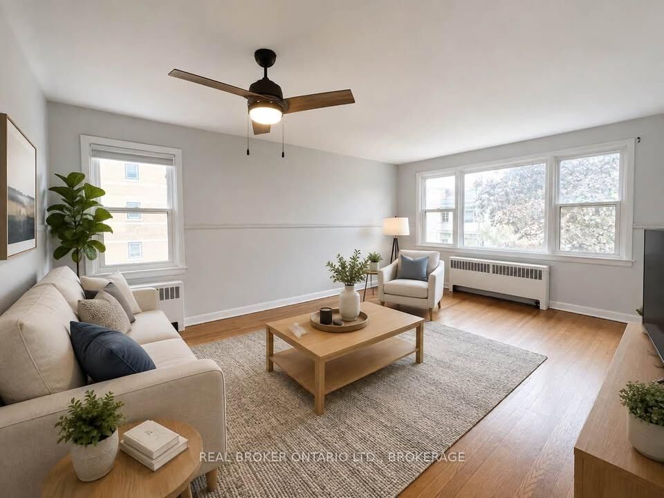 Property Photo:  6-279 Helen St Helen Street  ON K7L 4P6 