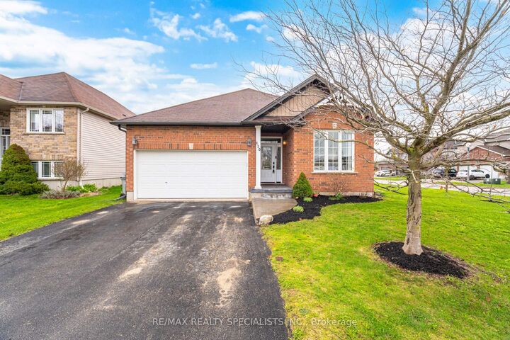 Property Photo:  650 Reid Crescent  ON N4W 0A1 