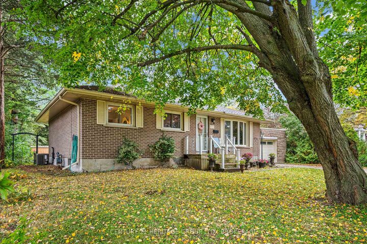 Property Photo:  413 Maple Ridge Drive  ON K7M 5P1 