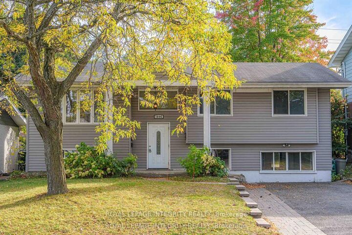 Property Photo:  1896 Featherston Drive B  ON K1H 6P5 