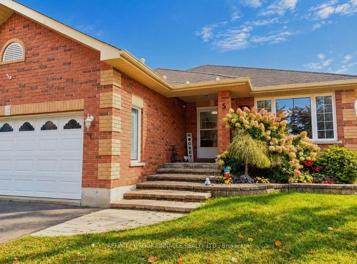 Property Photo:  5 Denfield Road  ON K9V 0B4 