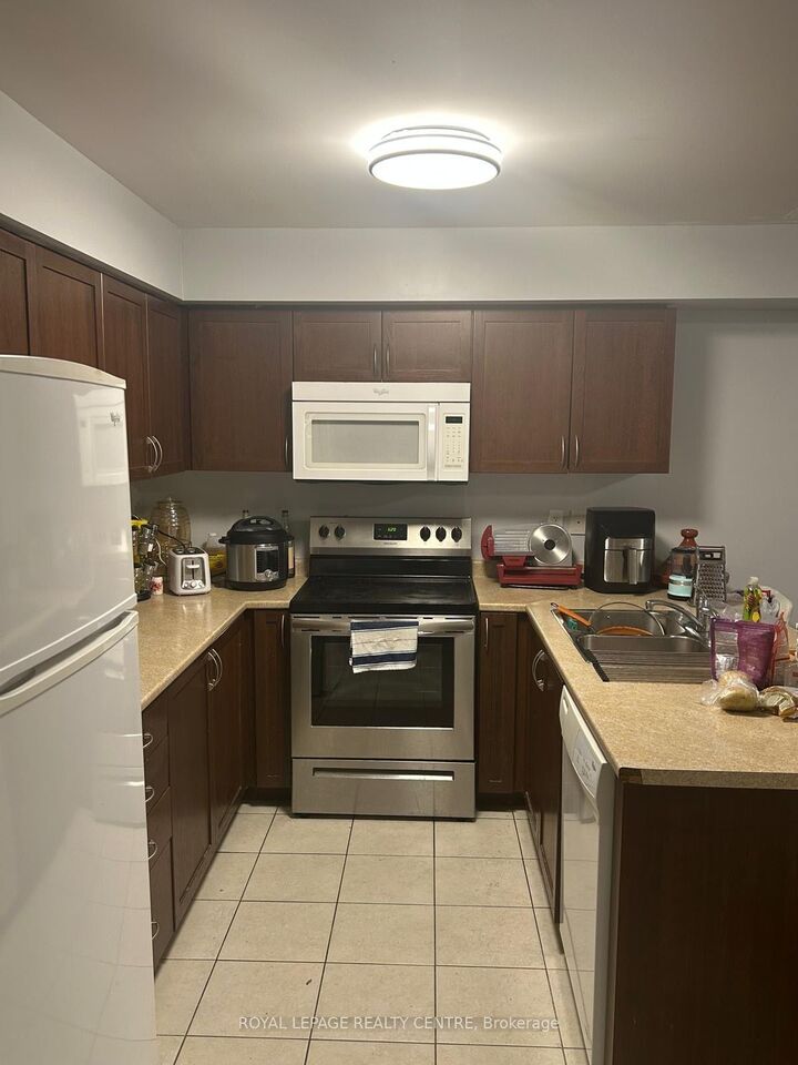 Property Photo:  47 Hays Boulevard 13  ON L6H 0J1 