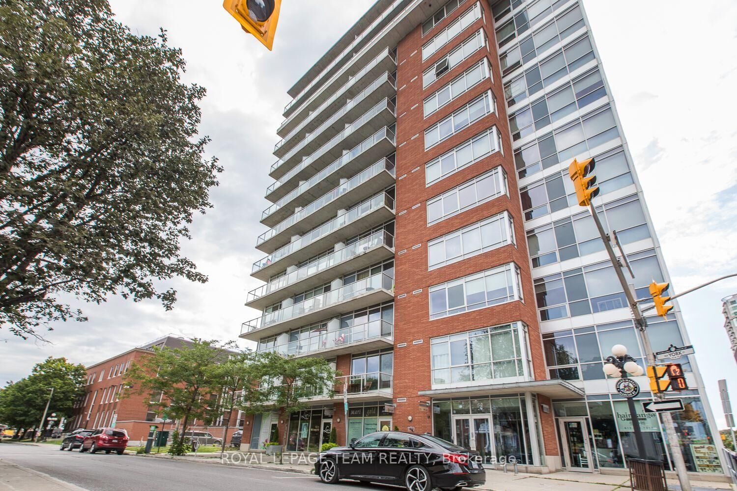 Property Photo:  180 York Street 209  ON K1N 1J6 