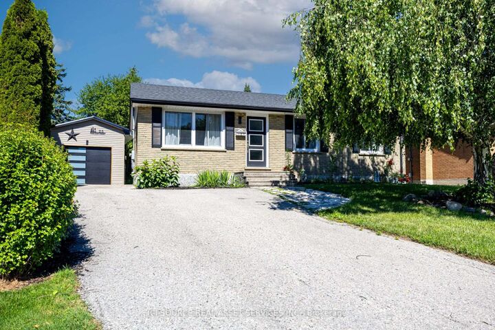 Property Photo:  25 Paulson Court  ON N5R 1N1 