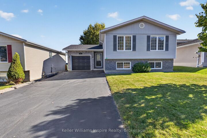 Property Photo: 120 Cockburn Crescent ON K8A 8K6