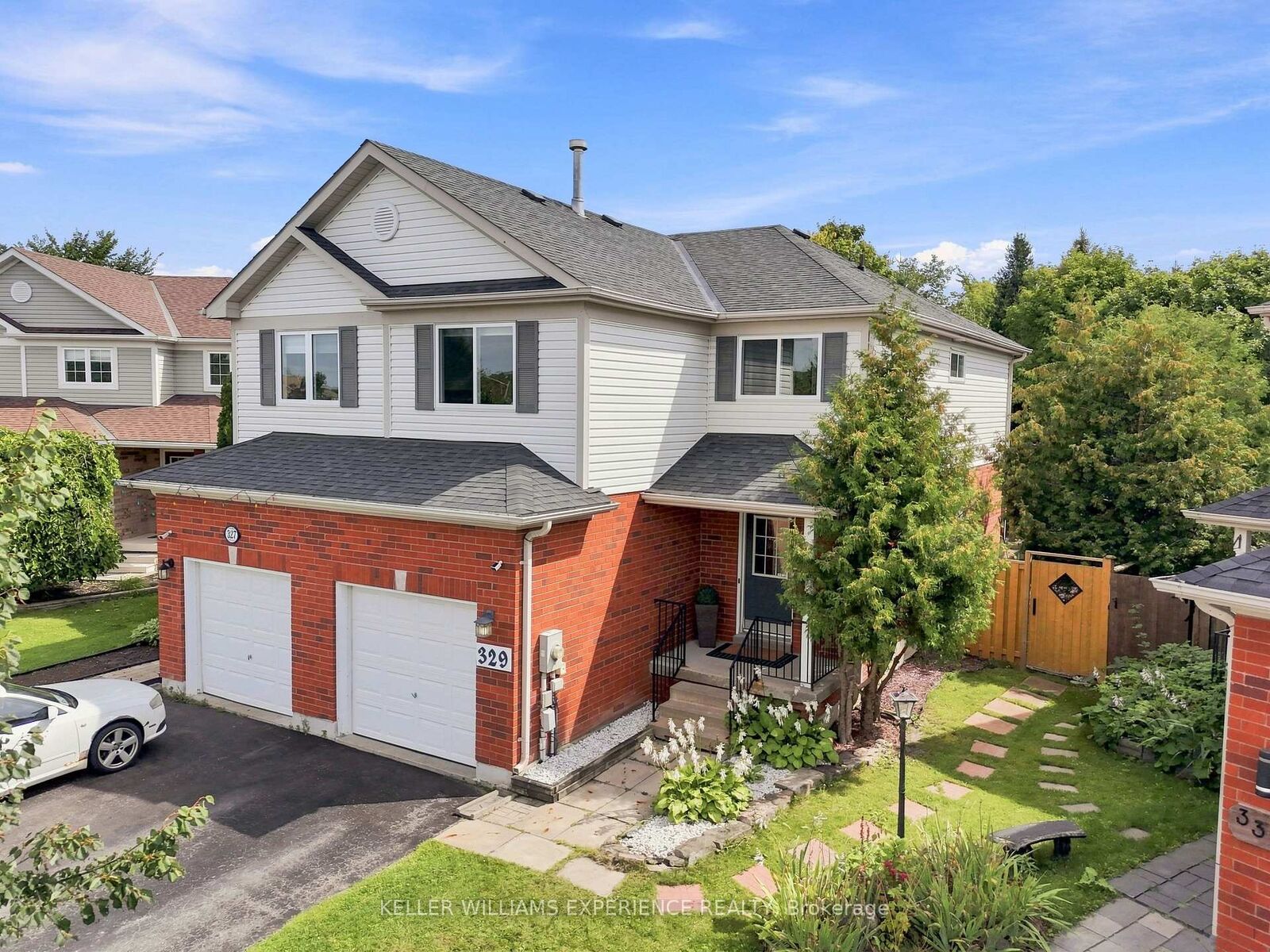 Property Photo:  329 Esther Drive  ON L4N 0G2 