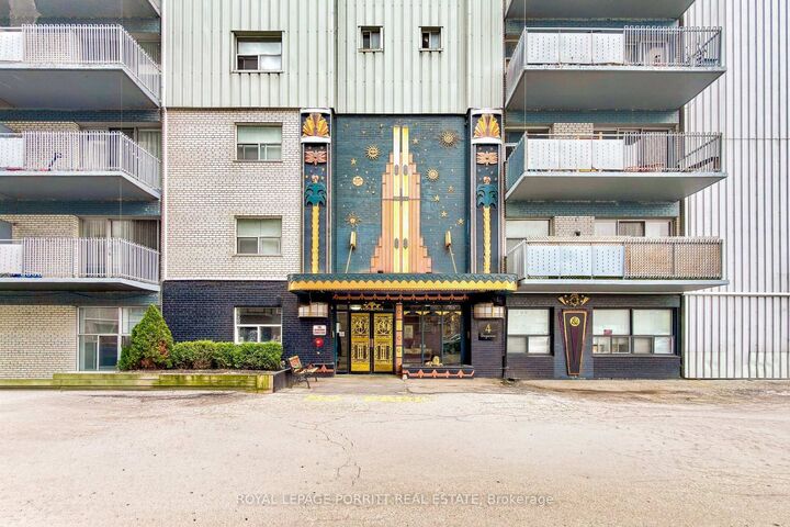 Property Photo: 2 Superior Avenue 39 ON M8V 2M3