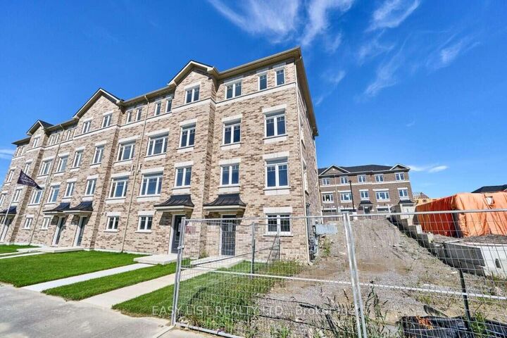 Property Photo:  75 Addyman Crescent  ON L1B 0X4 