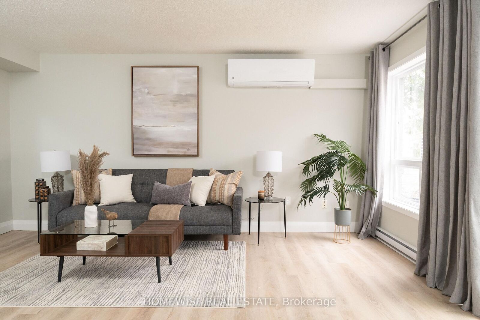 Property Photo:  240 Ormond Drive D1  ON L1G 6T5 