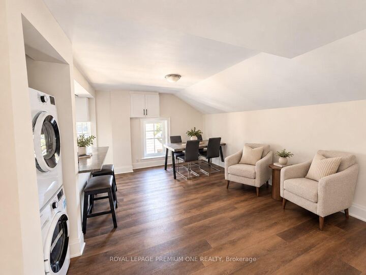 Property Photo:  10496 Islington Avenue Upper  ON L0J 1C0 