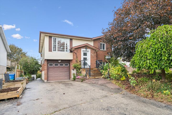 Property Photo:  497 Forfar Street E  ON N1M 3H6 